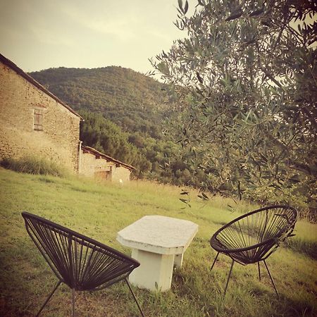 Charmant Appartement Dans Corps De Ferme Aiglun Aiglun  Buitenkant foto